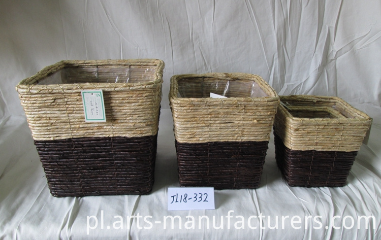 tkanie koszykiem hiacyntu wodnego weaving water hyacinth basket